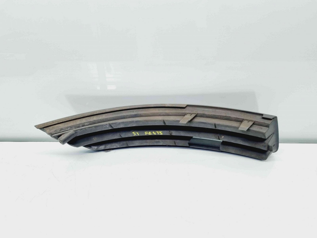 Grila bara fata Volkswagen Passat B6 Variant (3C5) [Fabr 2005-2010] 3C0853665