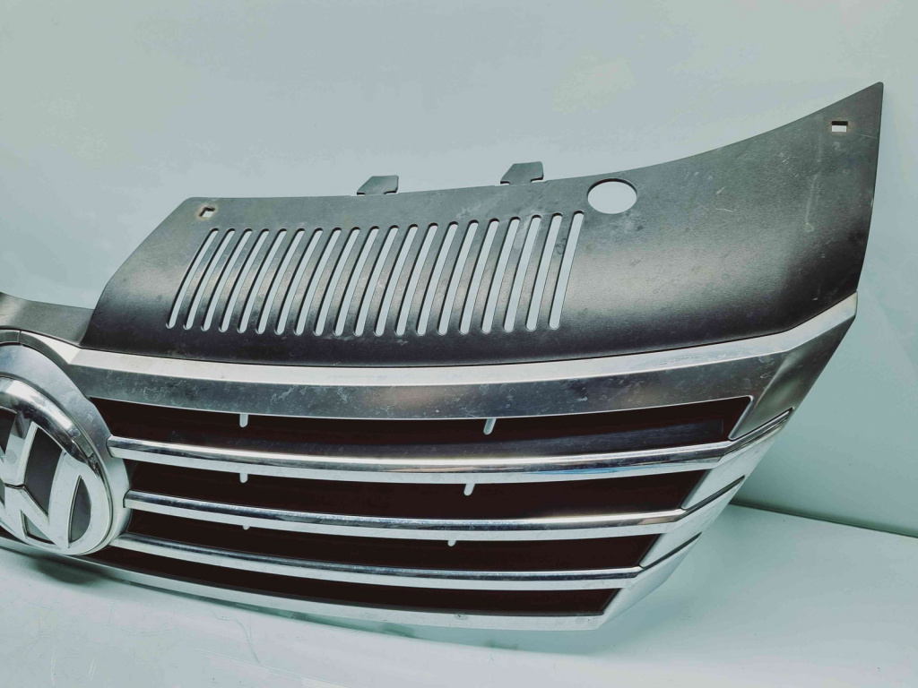 Grila bara fata Volkswagen Passat CC (358) Facelift [Fabr 2012-2016] 3C8853653A