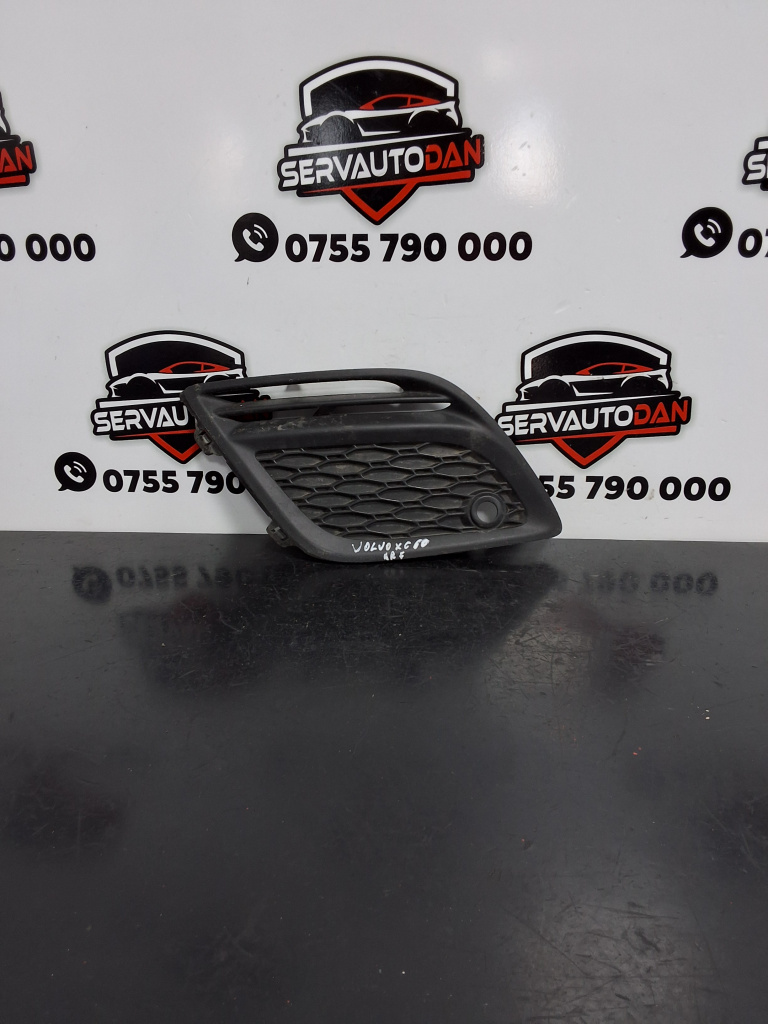 Grila bara fata Volvo XC60 (2008-2013) 2.4 Motorina 2008, DREAPTA / 31290662
