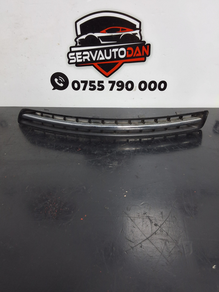 Grila bara fata Volvo XC90 (2002->) 2.4 Motorina 2007, STANGA / 30678953