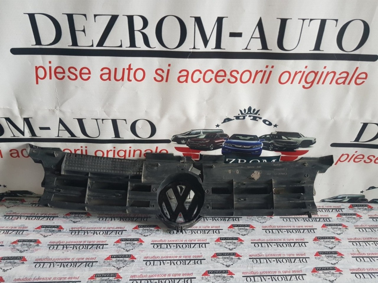 Grila bara fata VW Golf 4 1j0853655d