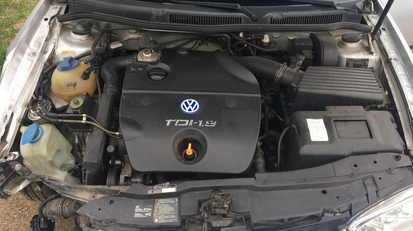 Grila bara fata VW Golf 4 2002 VARIANT 1.9TDI