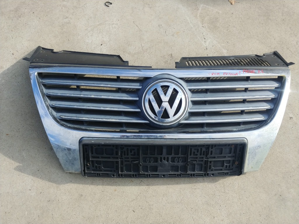 Grila bara fata vw passat b6 vw0705501