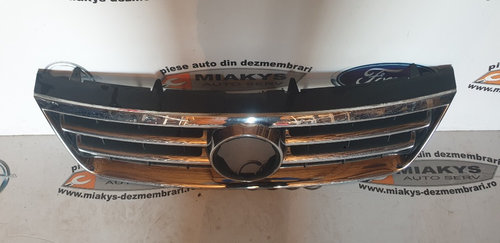 Grila bara fata vw touareg an 2004-2008 cod 7L6853651A