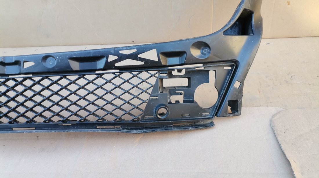 Grila bara Mercedes ML W166 (2011-2015) cod A1668800103 / A1668850065