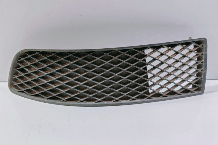 Grila bara stanga 6N0853665D Volkswagen VW Polo 3 6N [facelift] [2000 - 2002]