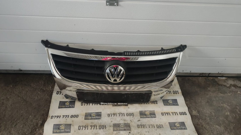 Grila bara Vw Touran 1T2 1.4 TSI 140 Cp /103 KW cod motor BMY , an fabricatie 2009 cod 1T0853651D