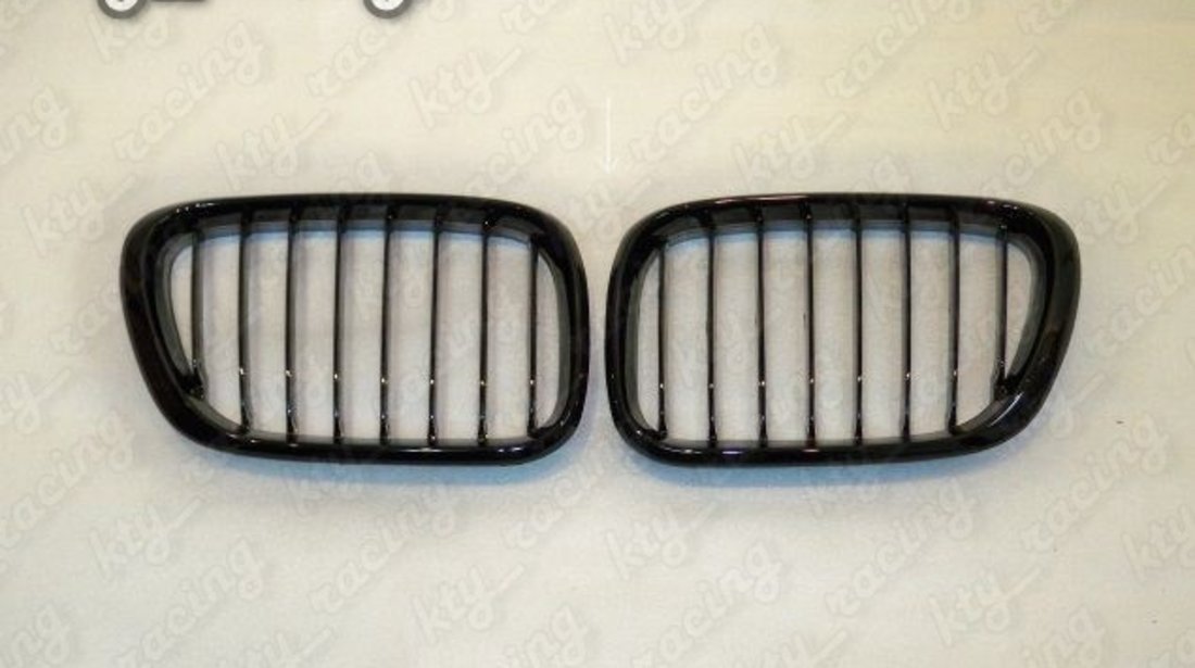 GRILA BMW X5 E53 00-03 NEGRU LUCIOS BW05F