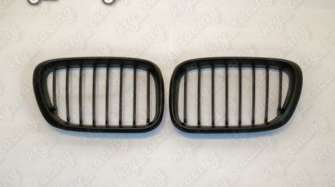 GRILA BMW X5 E53 NONFACELIFT 00-03 NEGRU MAT BW05M