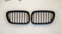 GRILA BMW X5 E53 NONFACELIFT 00-03 NEGRU MAT BW05M