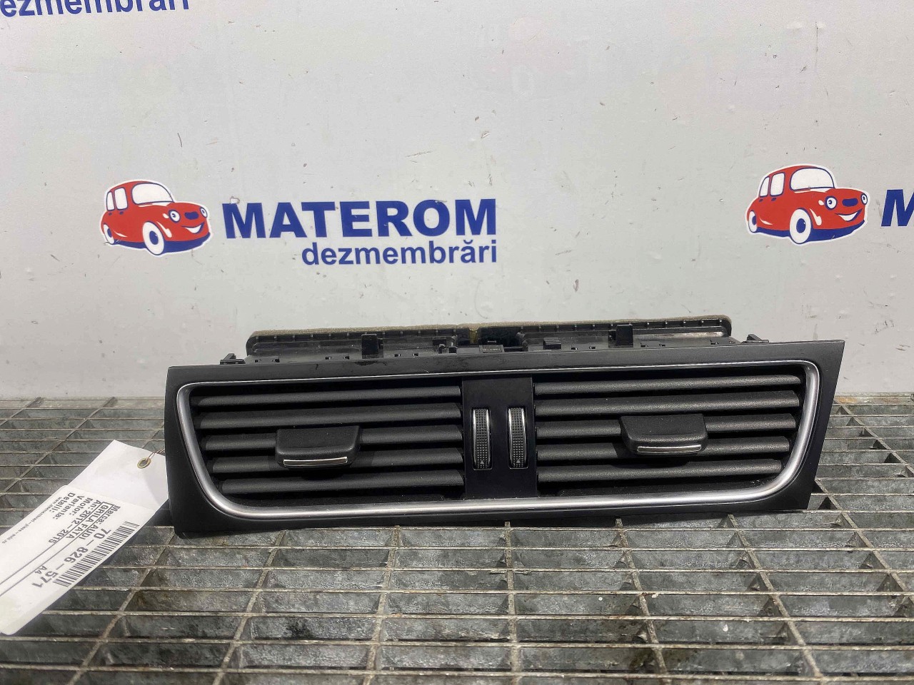 GRILA BORD AUDI A4 - - (2012 2015)