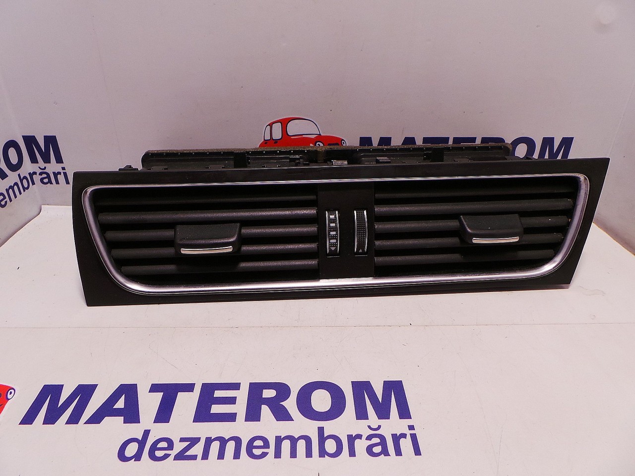 GRILA BORD AUDI A4 A4 - - (2007 2011)