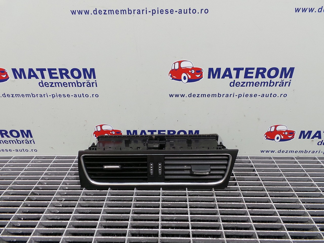 GRILA BORD AUDI A4 A4 - - (2007 2011)