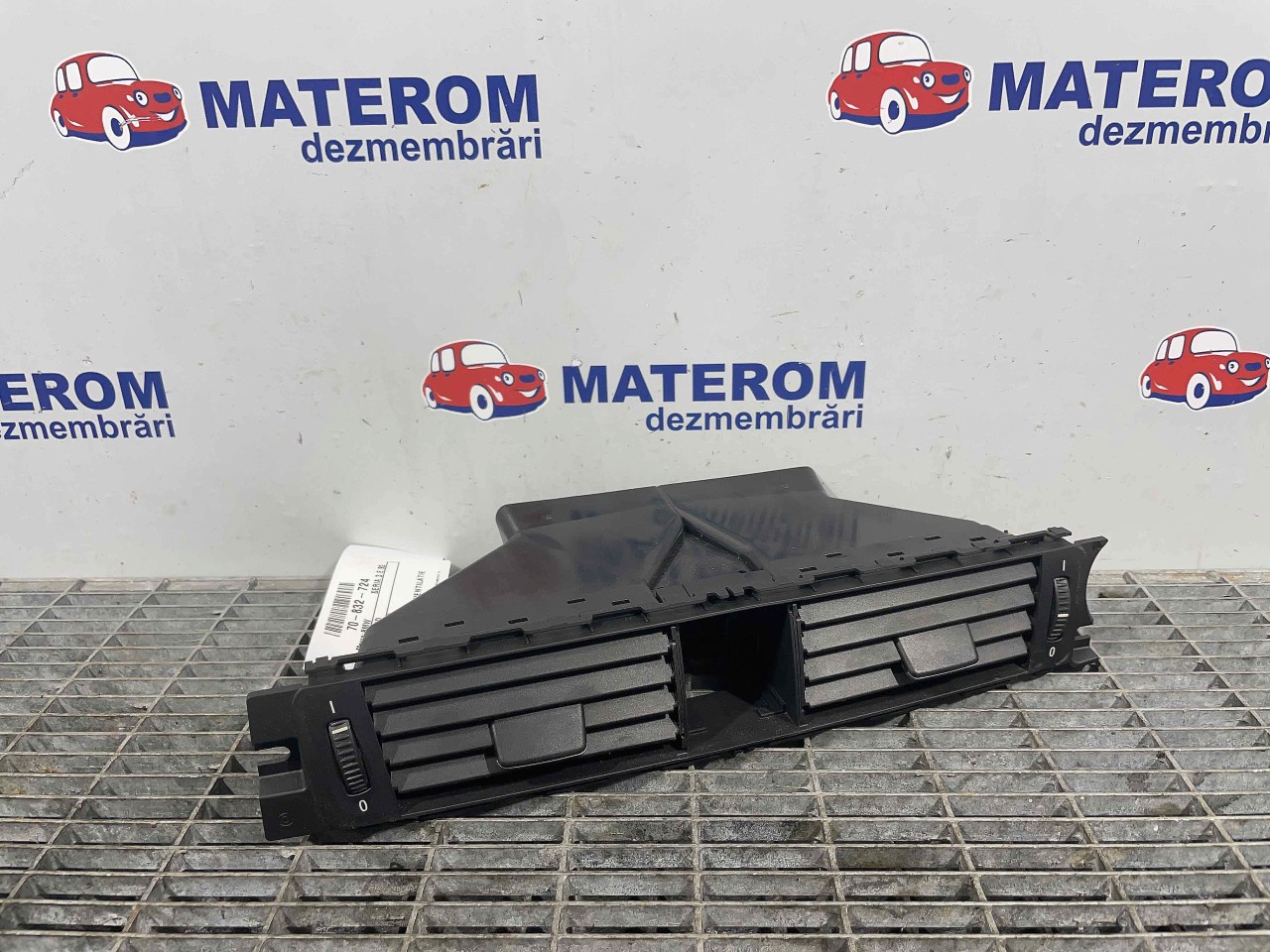 GRILA BORD BMW SERIA 3 E 92 - - (2007 20