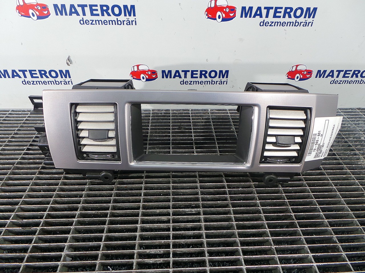 GRILA BORD JAGUAR XF - - (2007 2011)