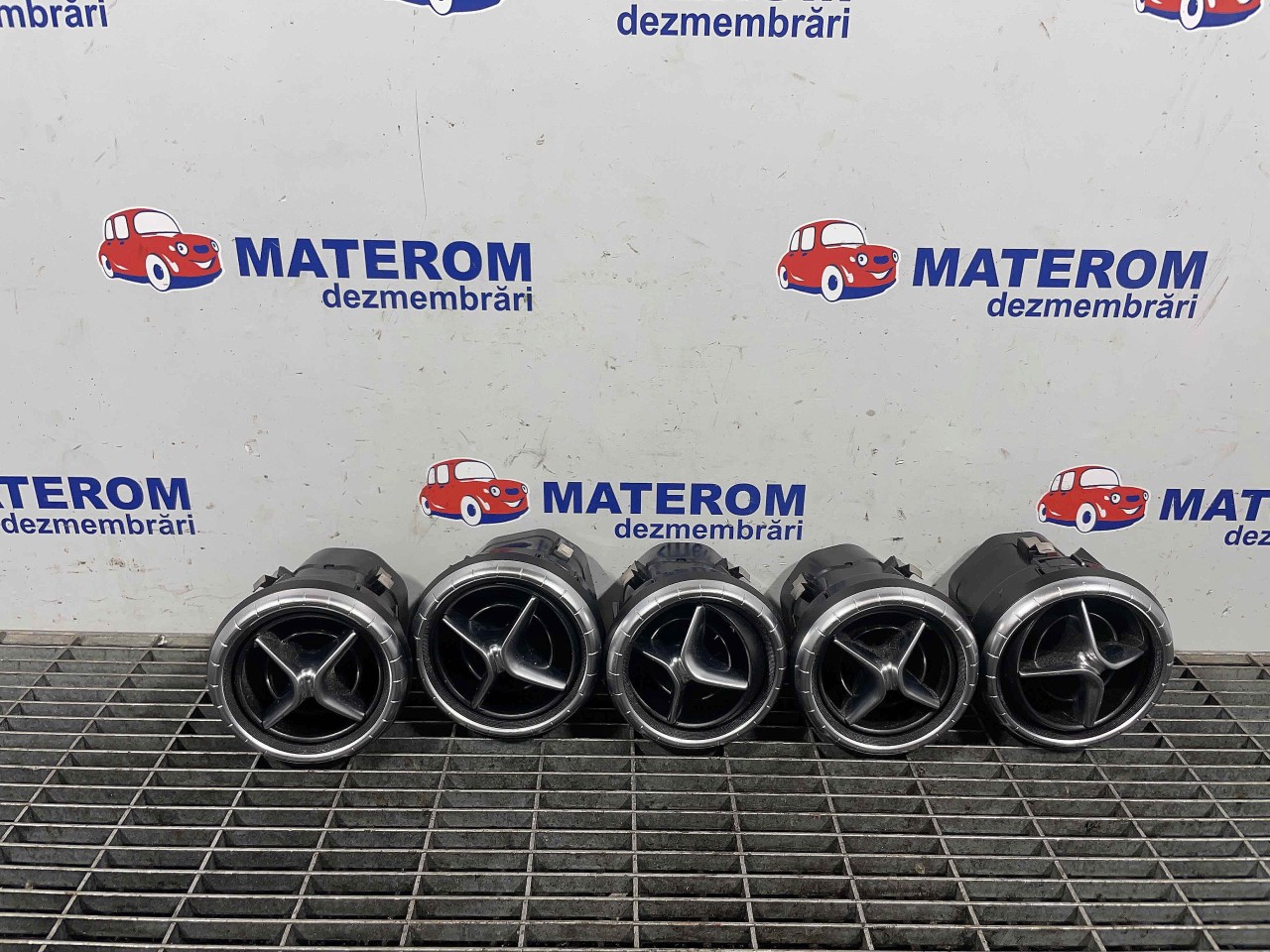 GRILA BORD MERCEDES CLA - - (2013 2018)