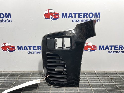 GRILA BORD MITSUBISHI OUTLANDER - - (2012 2016)