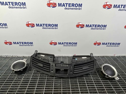 GRILA BORD NISSAN NAVARA - - (2015 2019)