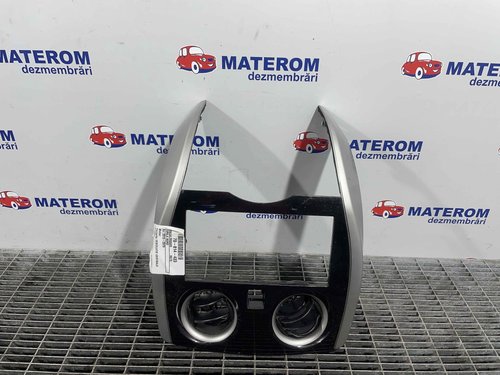 GRILA BORD NISSAN NOTE - - (2013 2019)