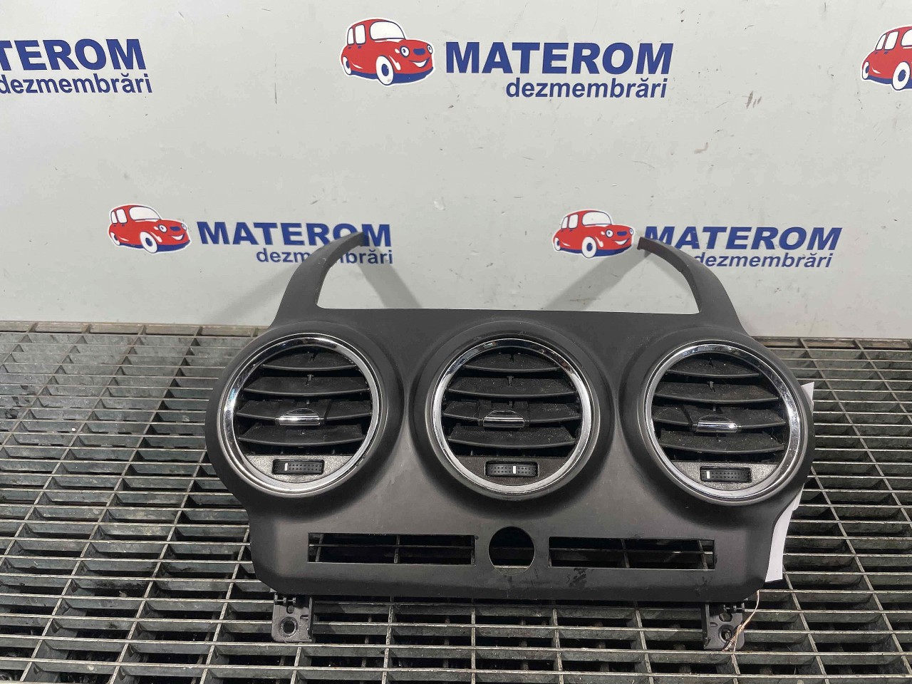 GRILA BORD OPEL ANTARA ANTARA A22DM - (2010 2015)