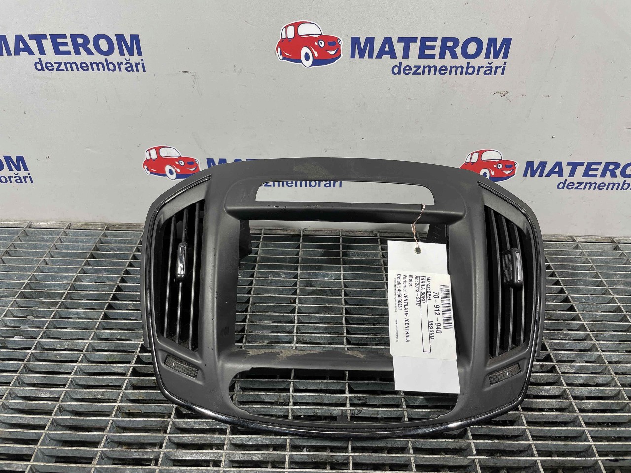 GRILA BORD OPEL INSIGNIA - - (2013 2017)