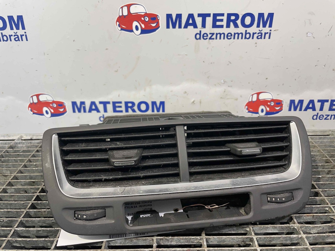 GRILA BORD OPEL MOKKA - - (2012 2016)