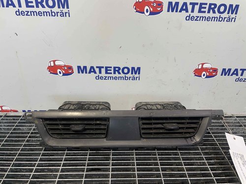 GRILA BORD RENAULT EXPRESS - - (2021 2024)