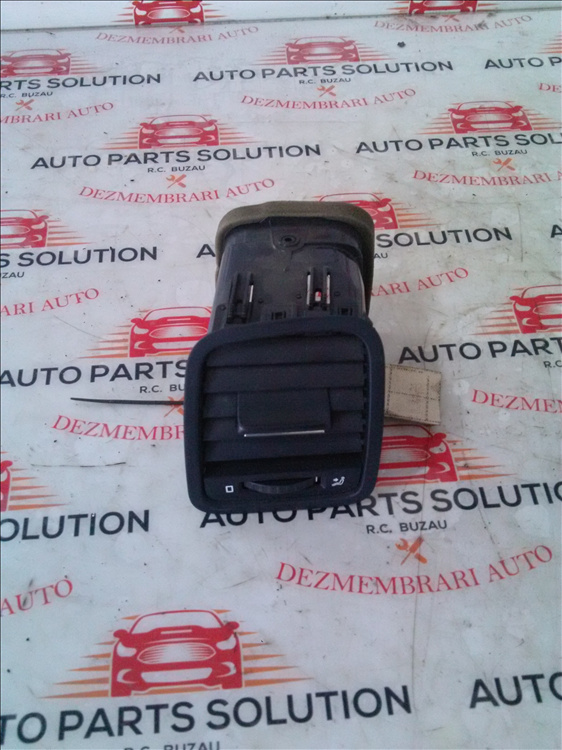 Grila bord stanga SKODA YETI