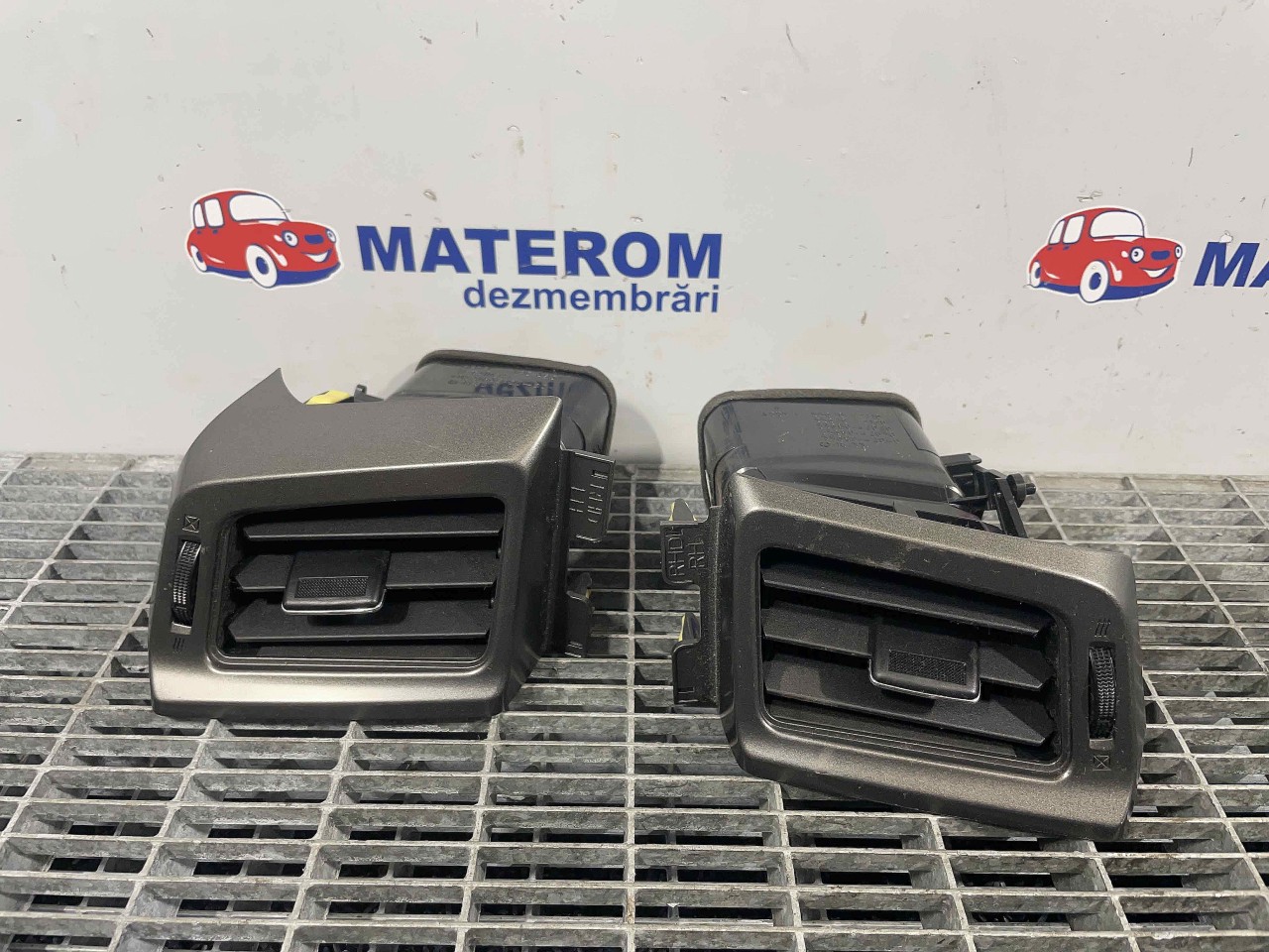 GRILA BORD TOYOTA RAV4 RAV4 - - (2012 2018)