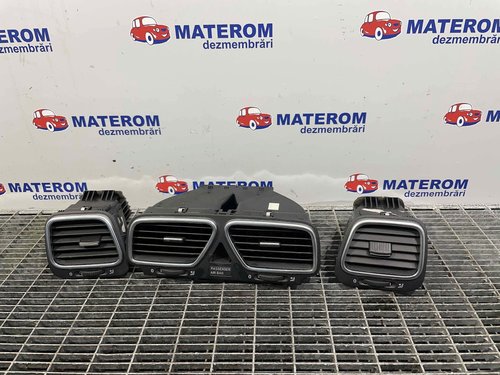GRILA BORD VW SCIROCCO - - (2008 2014)