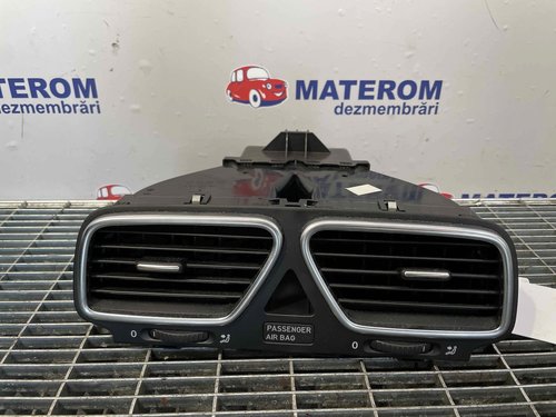 GRILA BORD VW SCIROCCO - - (2008 2014)