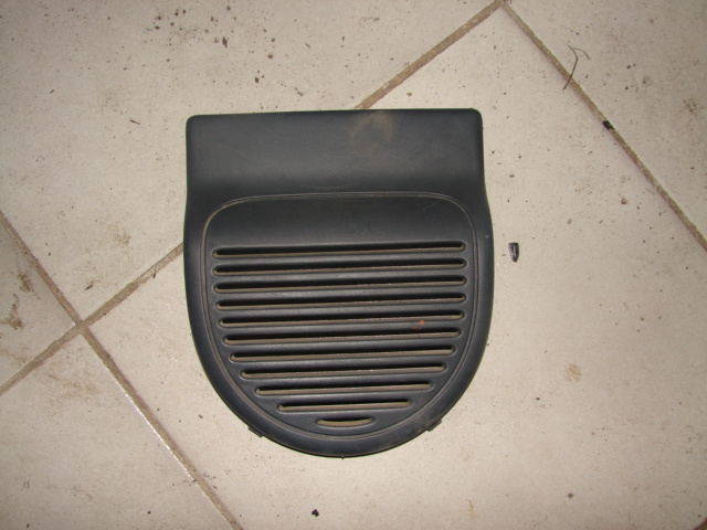 Grila boxa fata usa fata Renault Clio 2 [1998 - 2005] Symbol Sedan II (BB0/1/2_ CB0/1/2_)