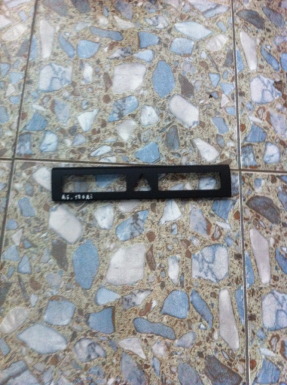 Grila buton avarie Audi A6 4B/C5 [facelift] [2001 - 2004] Sedan 1.9 TDI 5MT (115hp) AJM