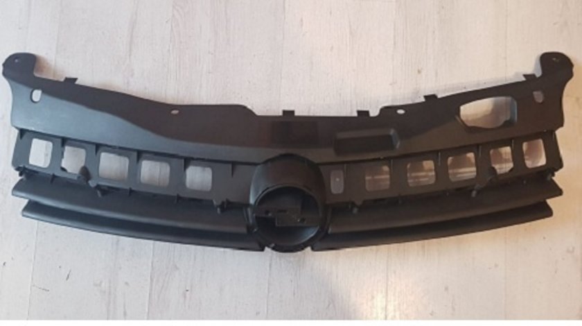 Grila calandru sus Opel Astra H 2004 – 2010 Nou