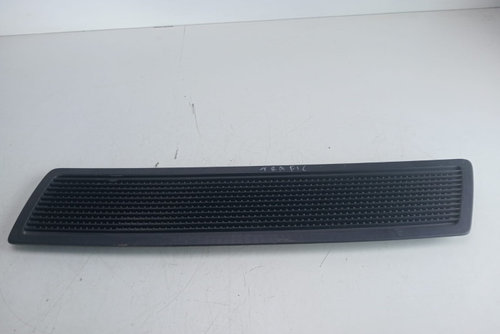 Grila capota 8200004370 Nissan Primastar [2002 - 2006]