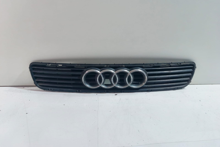 Grila capota 8D0853651A Audi A4 B5 [1994 - 1999]