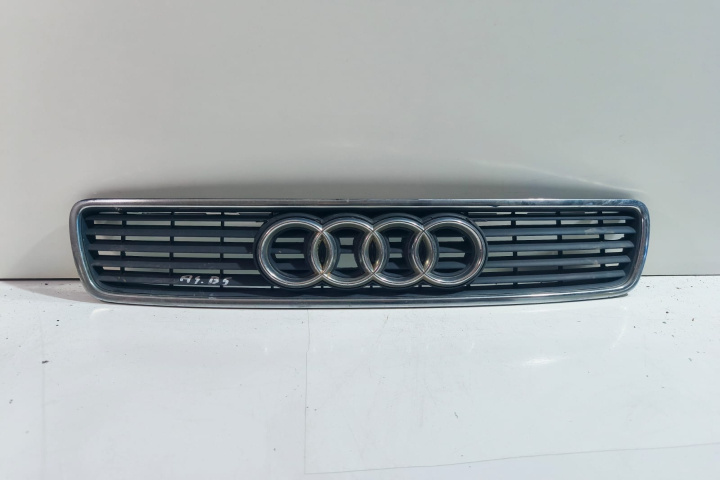 Grila capota 8D0853651B Audi A4 B5 [1994 - 1999]