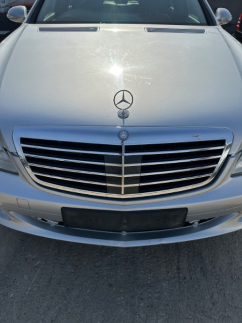 Grila capota cu distronic Mercedes s class w221 , grila fata Mercedes s class