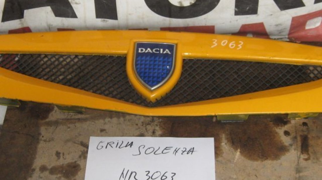 Grila capota dacia solenza