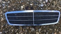 Grila capota mercedes C class w203 2000-2006