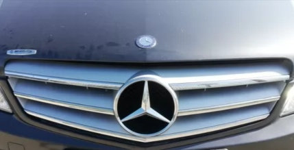 Grila capota Mercedes c class w204 Avantgarde