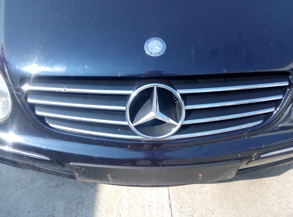 Grila capota Mercedes CLK w209