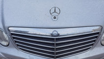Grila capota Mercedes E320 cdi w211 facelift