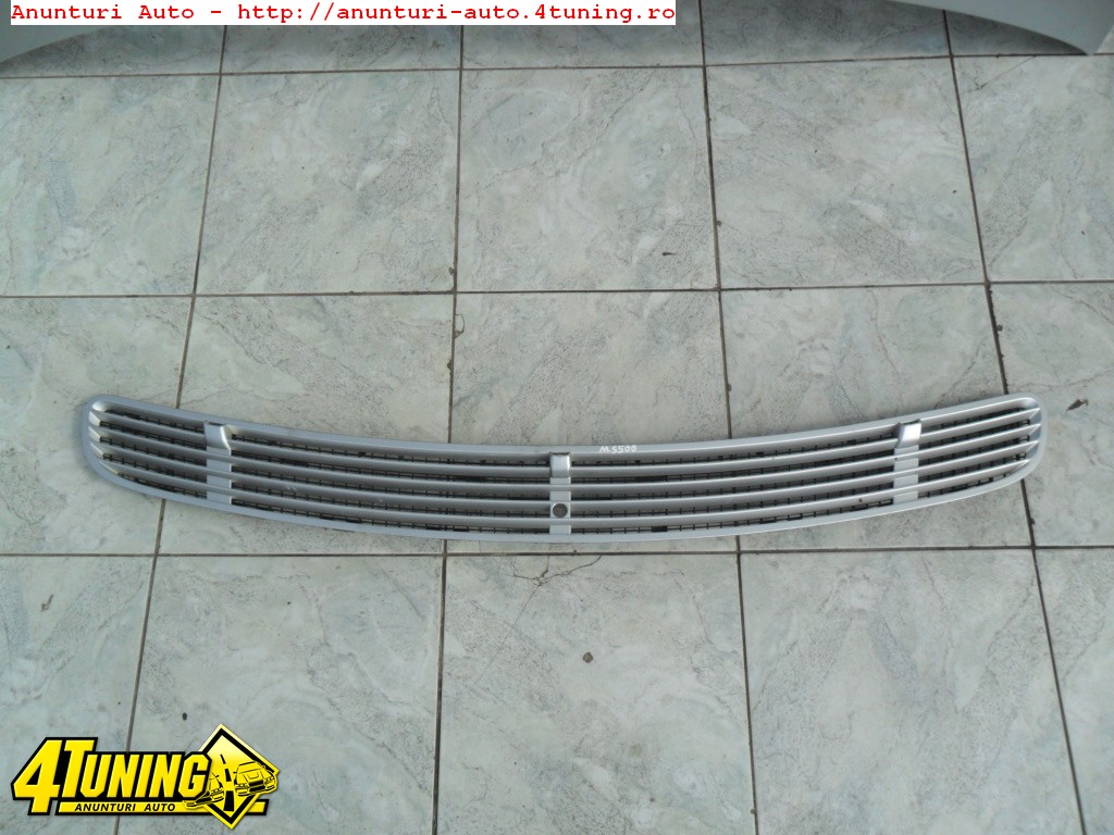Grila capota Mercedes S500 W220