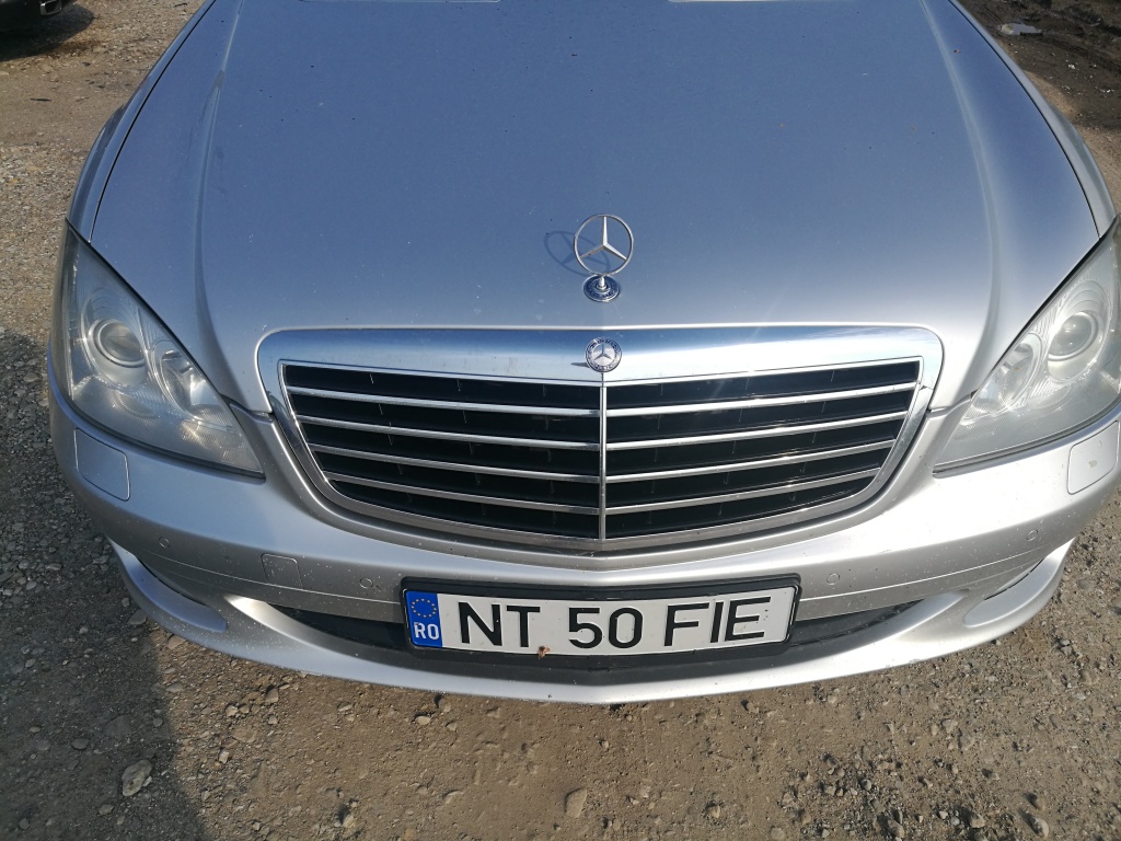 GRILA CAPOTA W211 MERCEDES S CLASS 2007