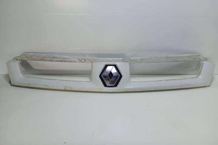 Grila centrala 8200233765 Renault Master 2 [facelift] [2004 - 2011]