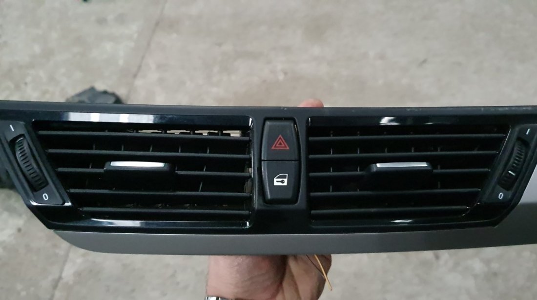 Grila centrala aer Bord BMW X1 E84 2010 2011 2012 2013 2014