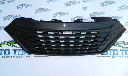 Grila centrala bara față  Iveco Daily model 2014-2023 cod 5802317677