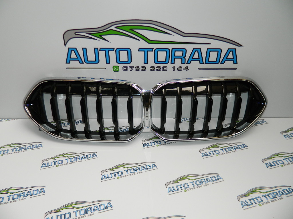 Grila centrala bara fata BMW seria 2 F44 an 2019 2020 2021 2022 2023 cod 5A39372