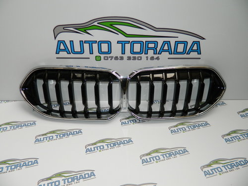 Grila centrala bara fata BMW seria 2 F44 an 2019 2020 2021 2022 2023 cod 5A39372